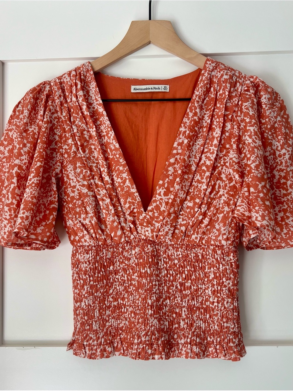 Abercrombie & Fitch XS Floral Smocked Flutter Sleeve Top Romantic  Cottagecore